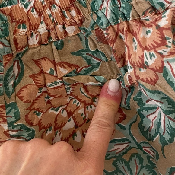 Louise Misha sz 4 shorts EUC - Picture 6 of 8